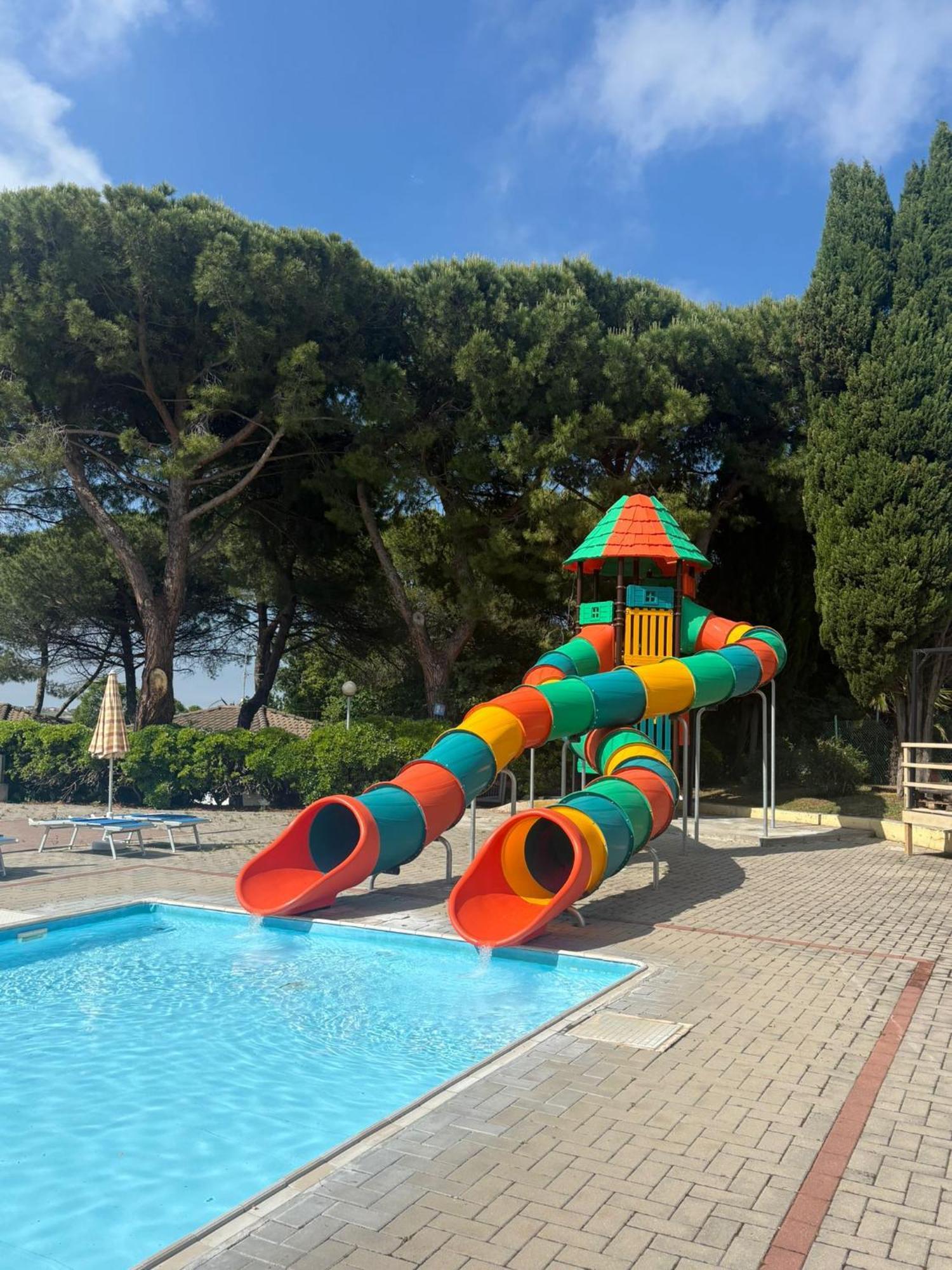 Village Mar Y Sierra Camping *