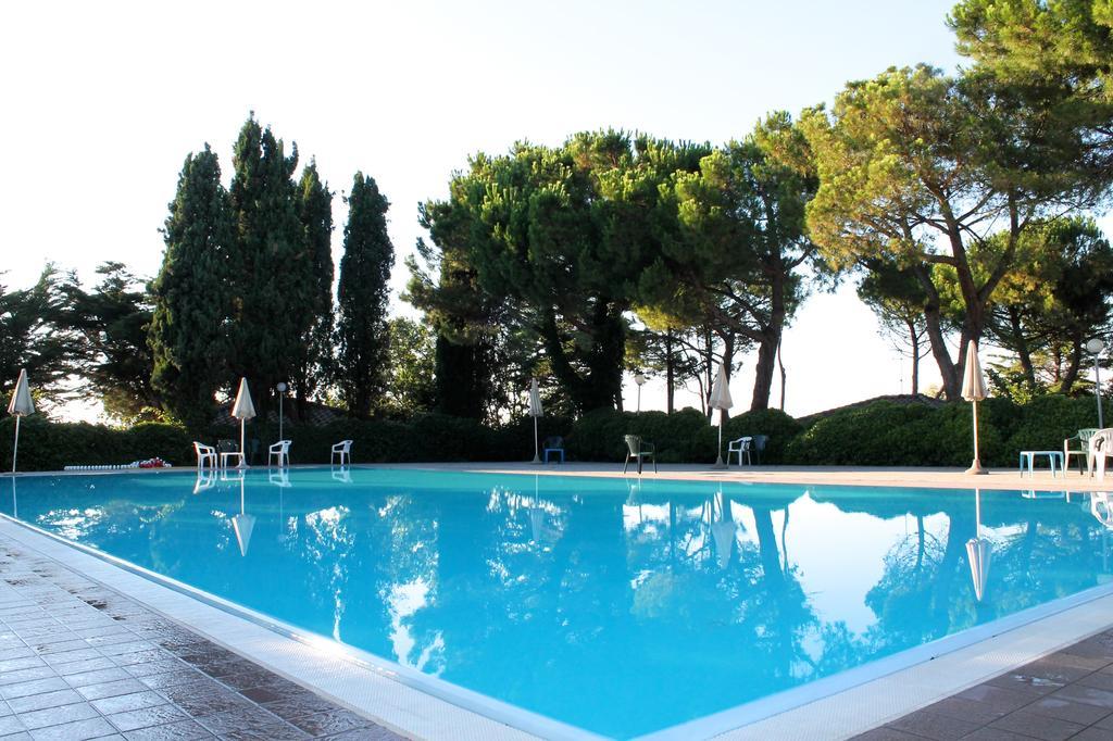 Camping Village Mar Y Sierra San Costanzo