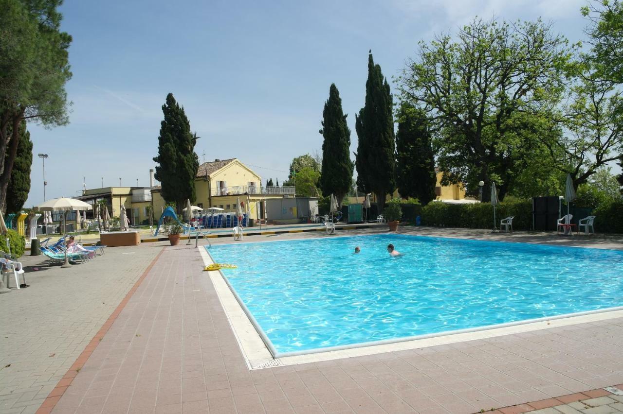 Camping Village Mar Y Sierra San Costanzo